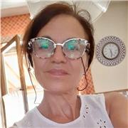 Ex insegnante. Offre lezioni di storia anche per studenti universitari. Ricerca bibliografica e aiuto stesura tesi di laurea